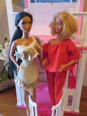 Barbie Pokahontas SuperSize Superstar Era 18” dolls